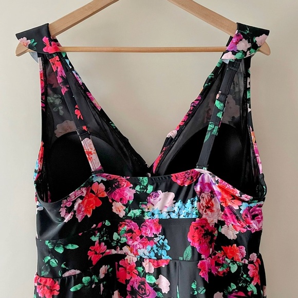 Torrid Black w/ Pink Floral Ruffle Trim One
Piece Swim Dress Size 3X - Picture 7 of 14